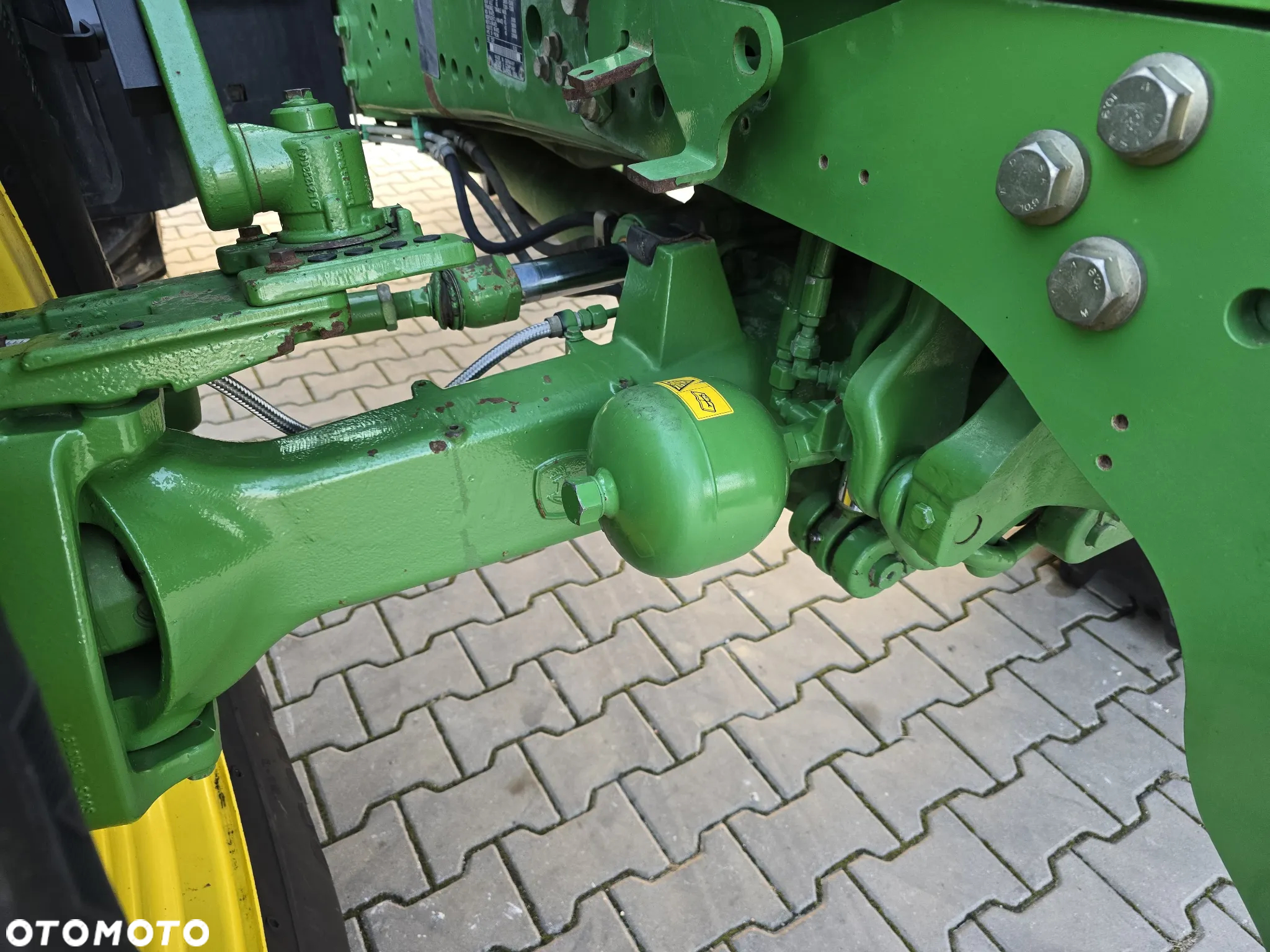 John Deere 6140R - 19