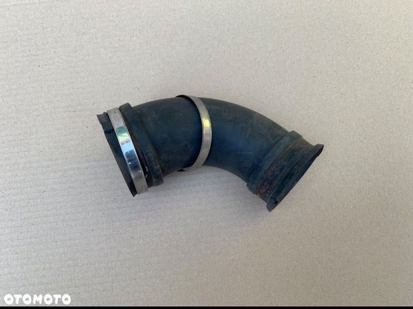 24437915 rura dolot powietrza Opel astra h 3 III