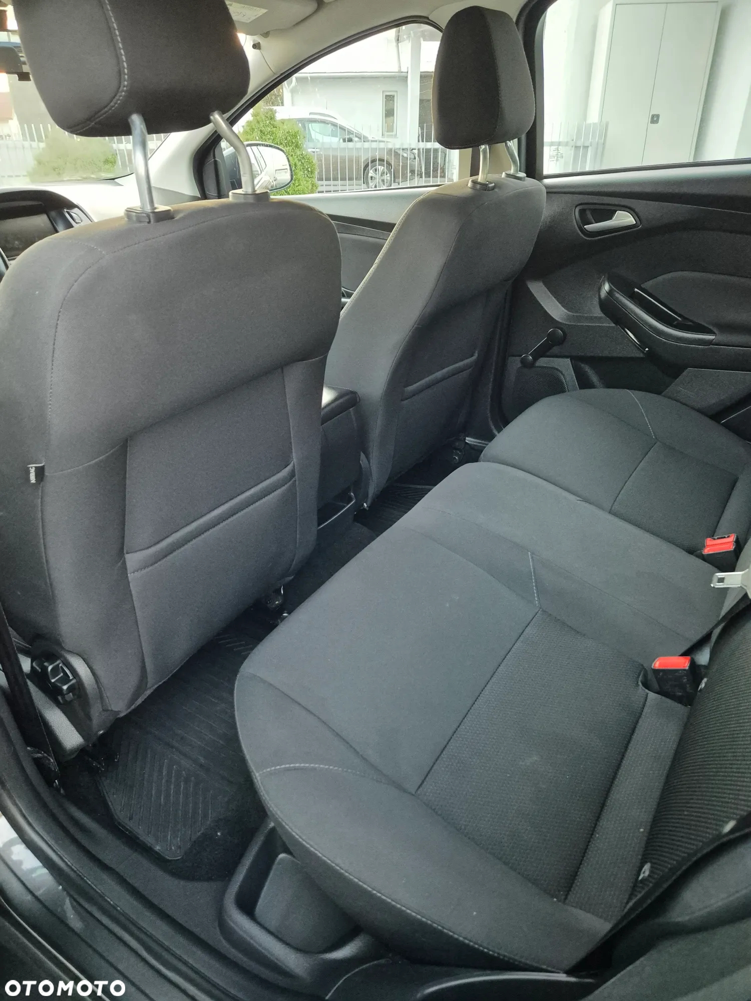 Ford Focus 1.6 Trend - 10