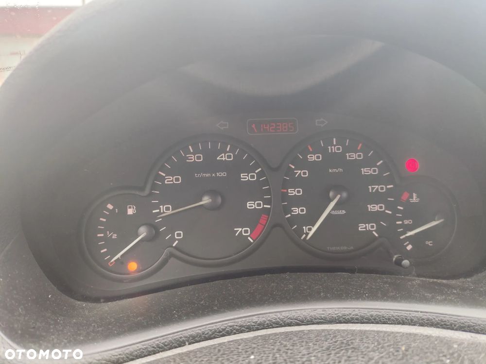 Peugeot 206 1.1 XR - 7
