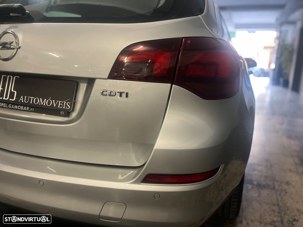 Opel Astra Sports Tourer 1.7 CDTi Cosmo S/S - 33