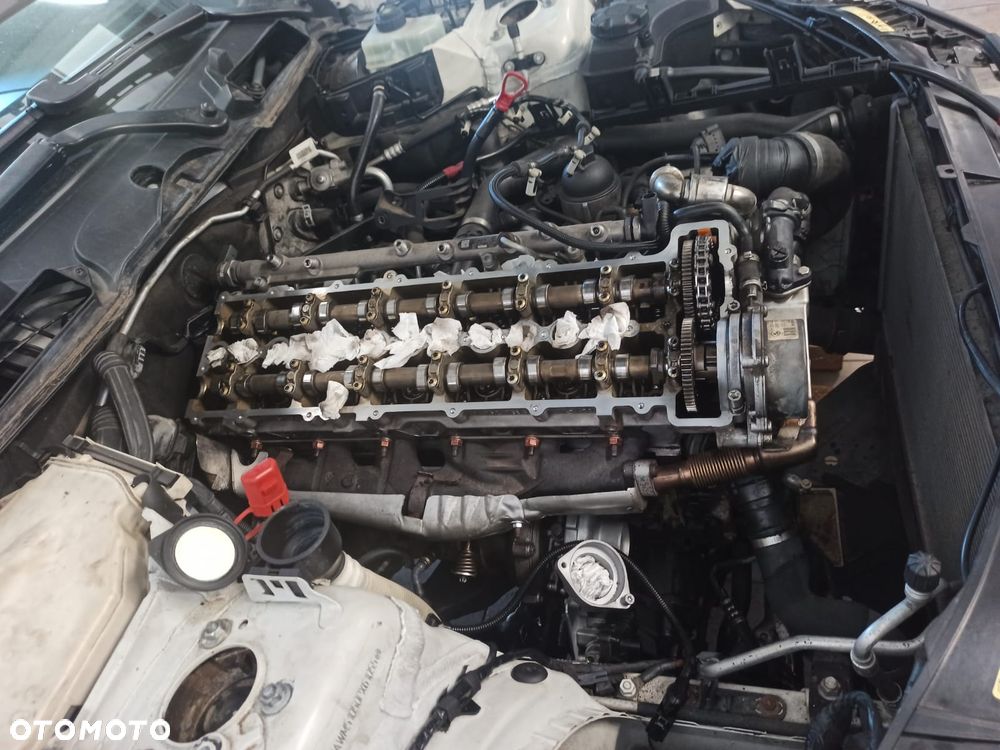 BMW Seria 3 330d DPF - 32