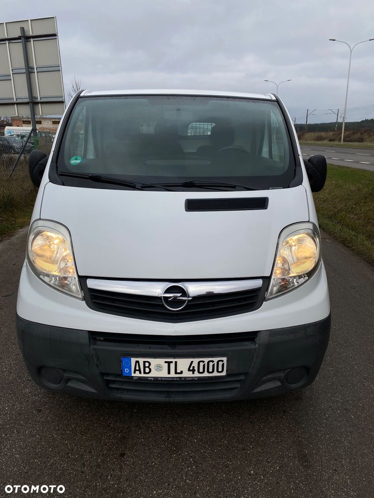 Opel Vivaro - 8