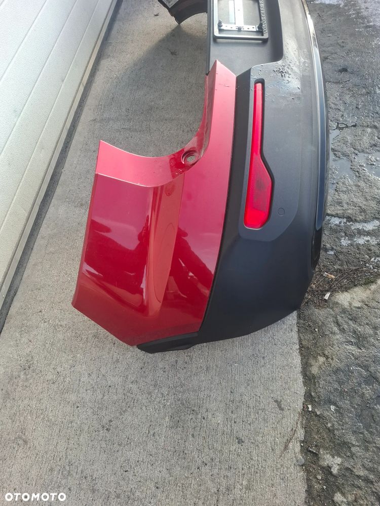 Volvo XC40 zderzak tył 4PDC kod koloru 725 - 2