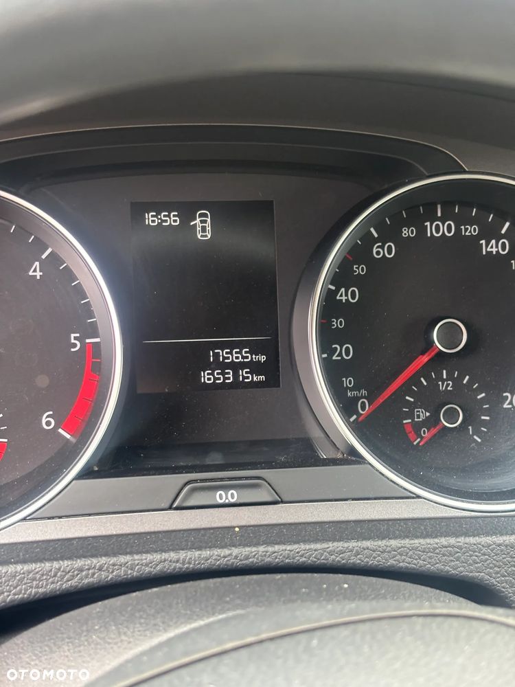 Volkswagen Golf 1.6 TDI Trendline - 9
