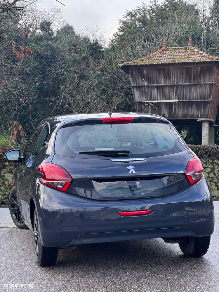 Peugeot 208 PureTech 82 Style - 6