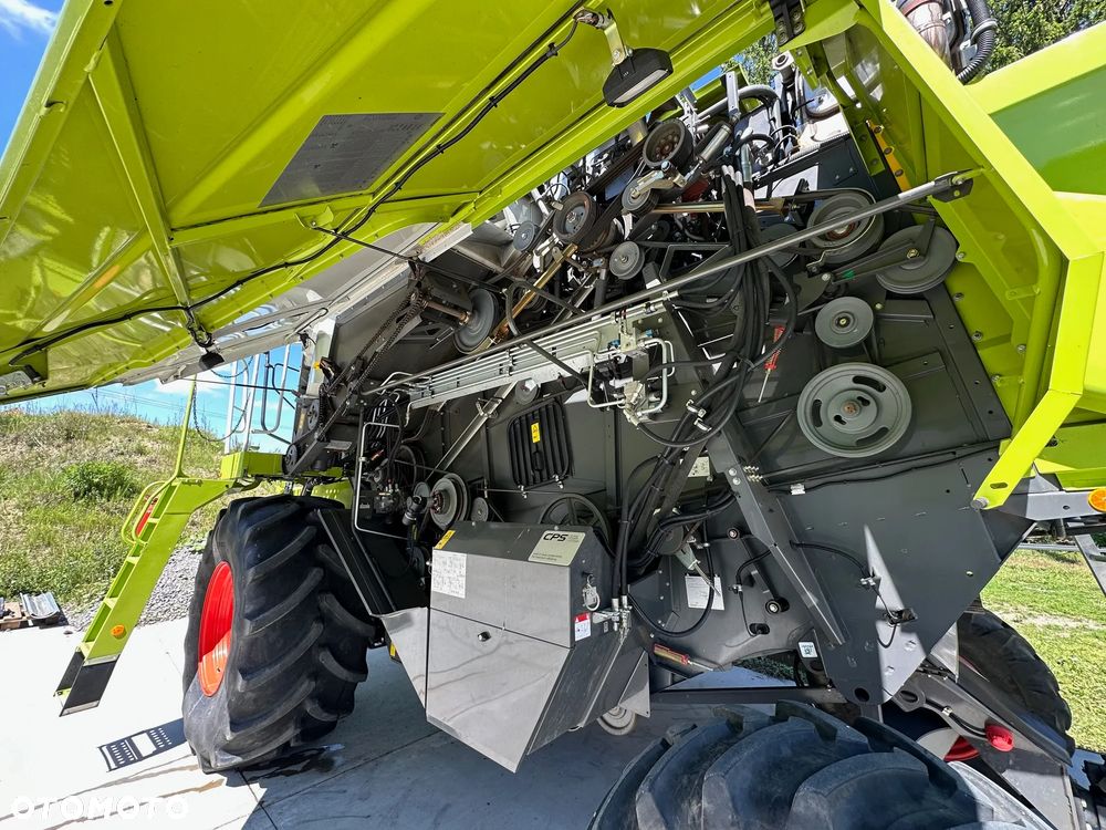 Claas TUCANO 320 - 5