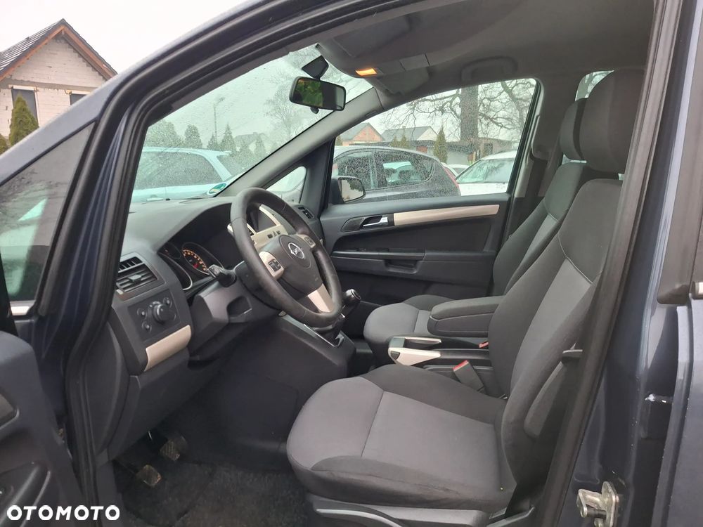 Opel Zafira 1.8 Cosmo EU5 - 23
