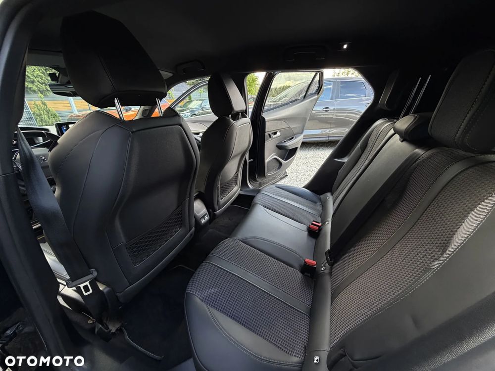 Peugeot 2008 1.5 BlueHDi GT Line S&S EAT8 - 20