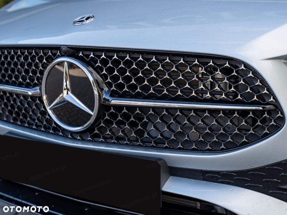 Mercedes-Benz Klasa A 200 AMG Line 7G-DCT - 16