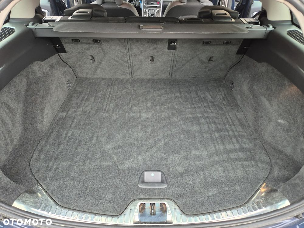 Volvo V60 T3 Base - 16