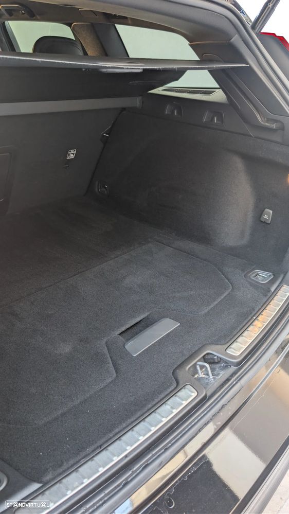 Volvo V60 2.0 T6 AWD TE R-Design - 17