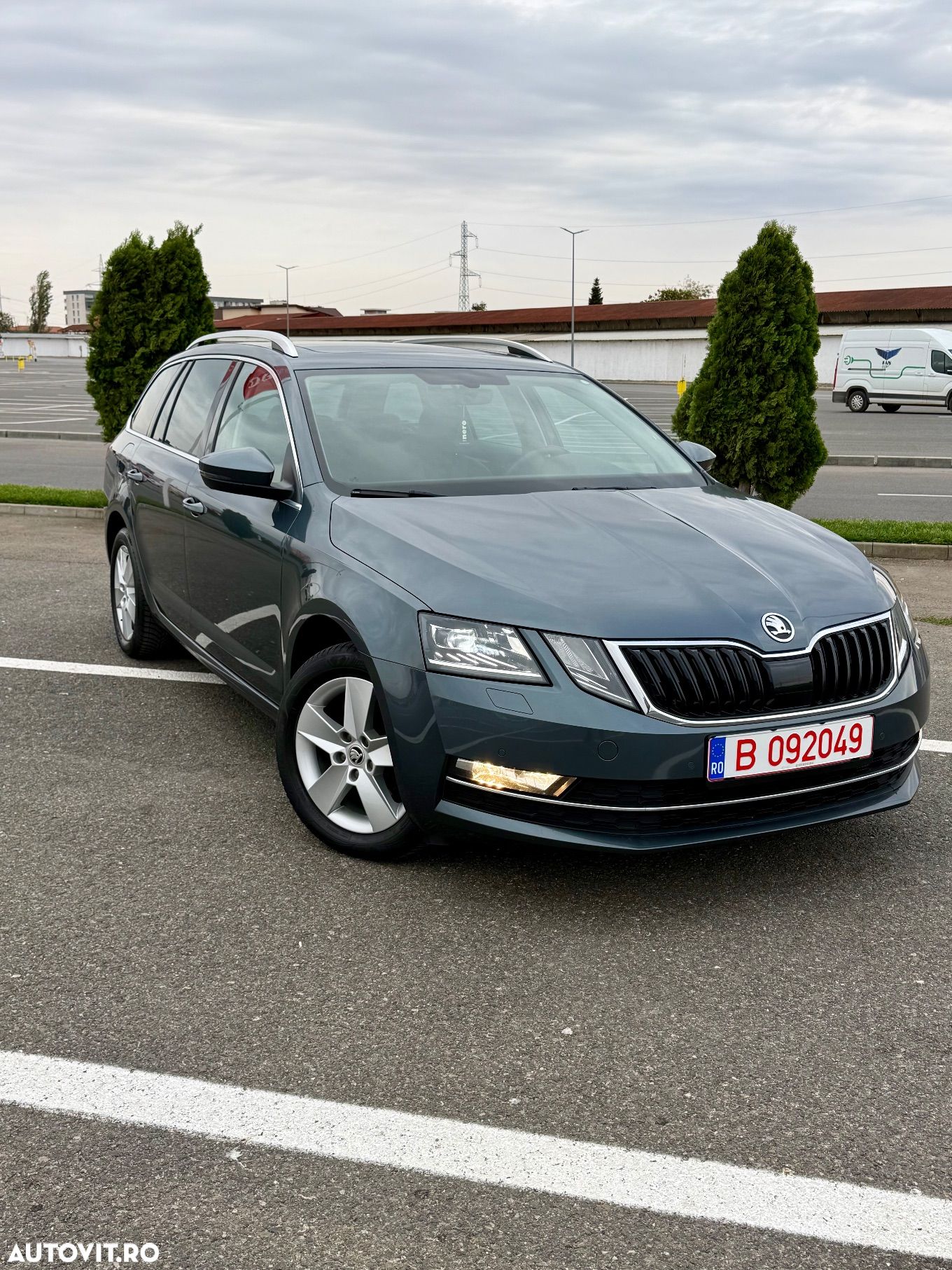 Skoda Octavia Combi 1.4 TSI G-TEC DSG Ambition - 1