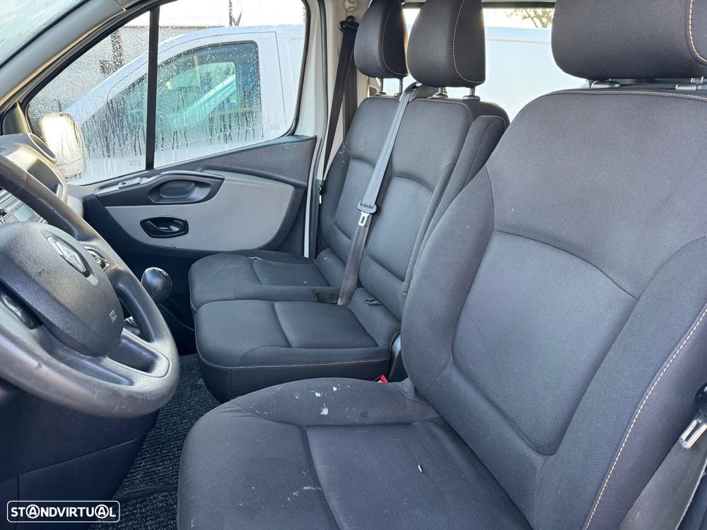 Renault TRAFIC DCI 140 - 5