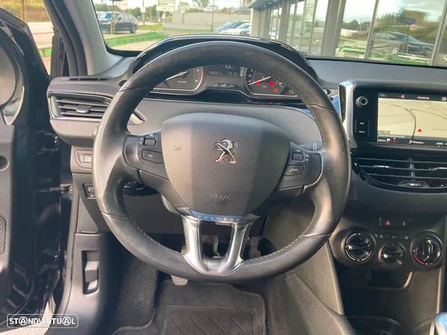 Peugeot 208 1.5 BlueHDi Signature - 14