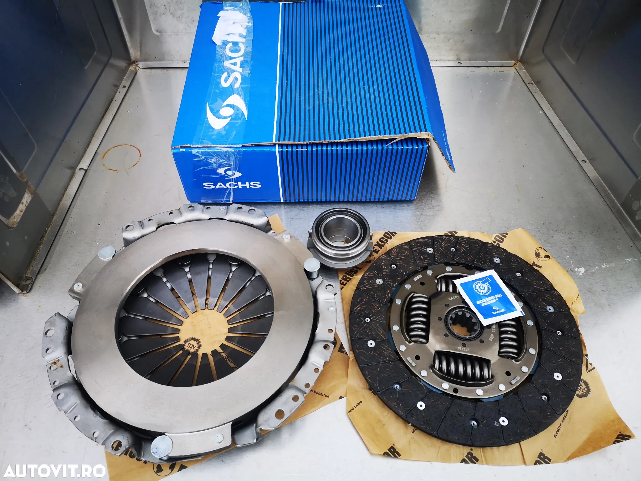 FAR NOU NISSAN ECO-T.100 L35 EBRO L35-08 L35-09 L35-085 FARURI PROIECTOARE PIESE 01500731-2  01500730-2 - 22