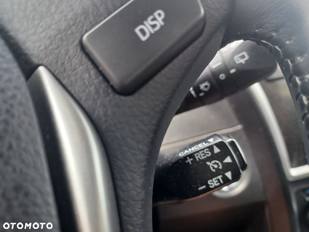 Toyota Auris 1.8 Hybrid Executive - 23