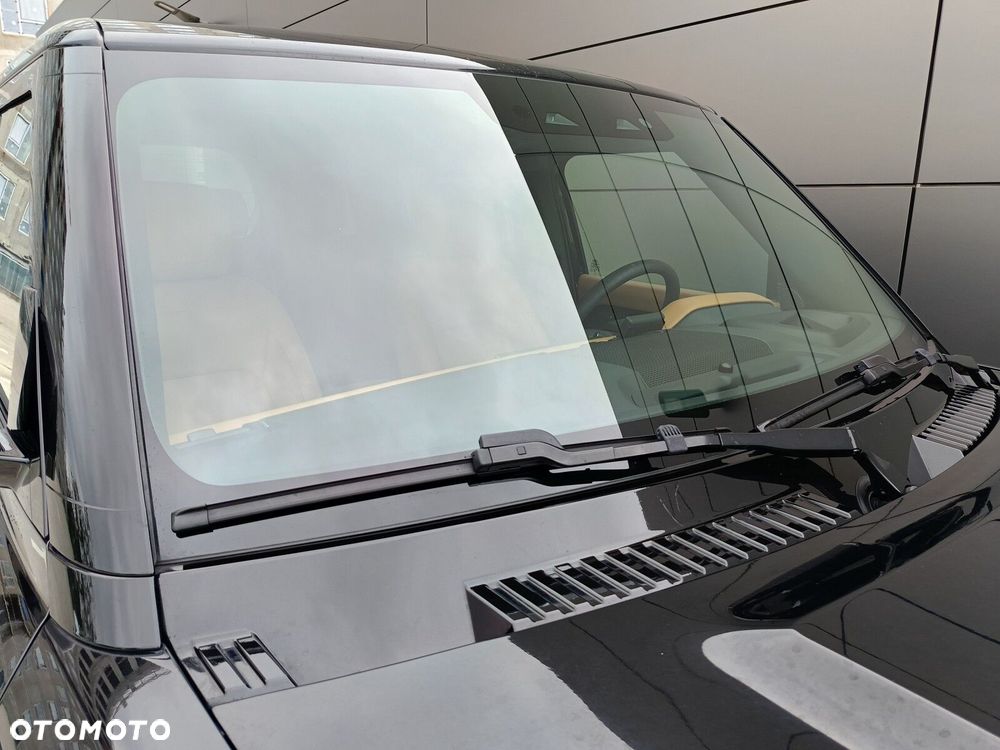 Land Rover Defender - 13