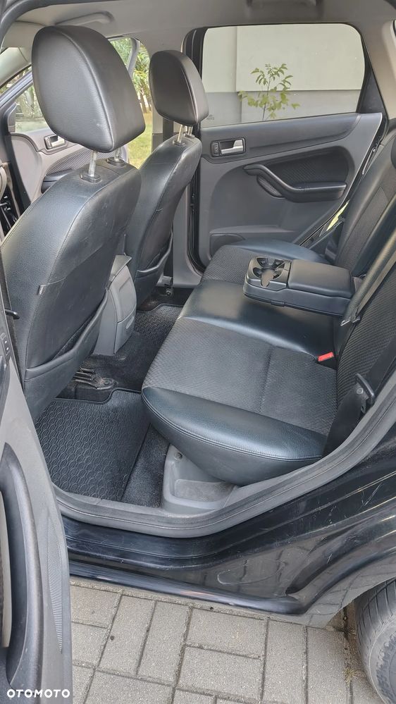 Ford Focus - 12