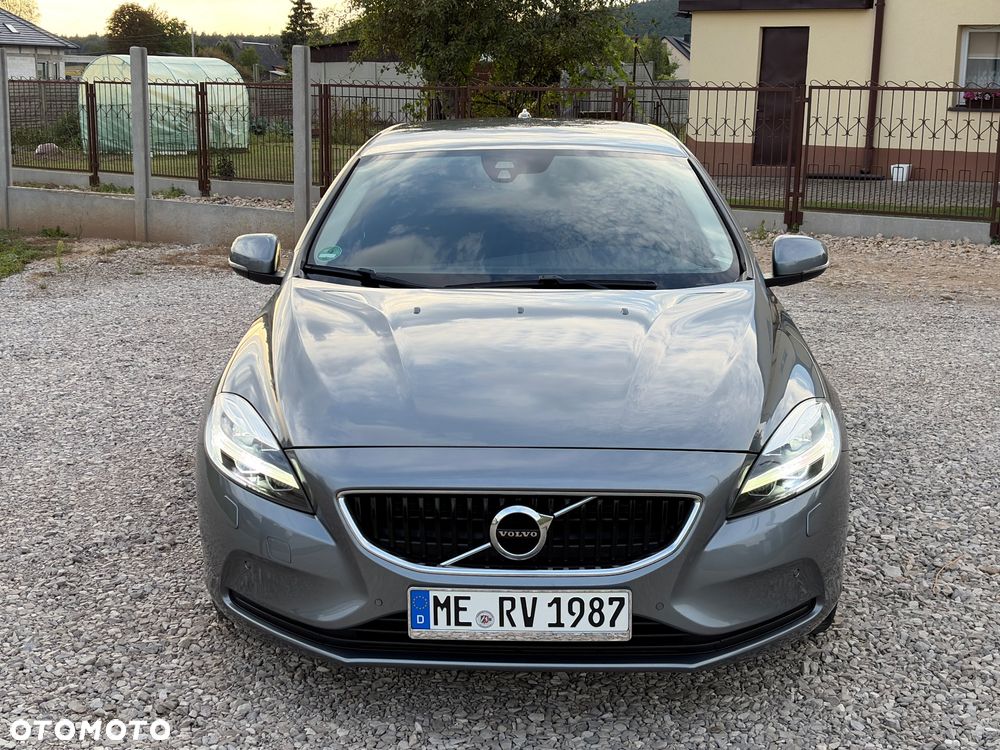 Volvo V40 D2 Momentum - 2