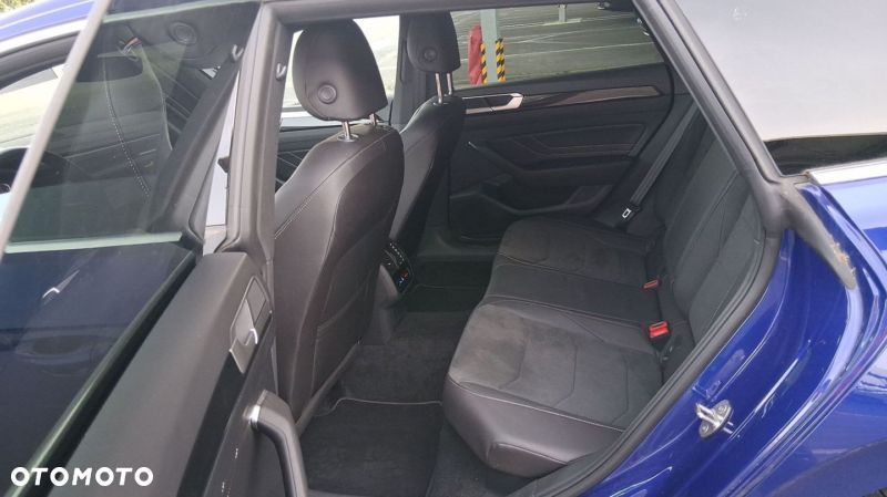 Volkswagen Arteon 2.0 TDI SCR DSG R-Line - 14