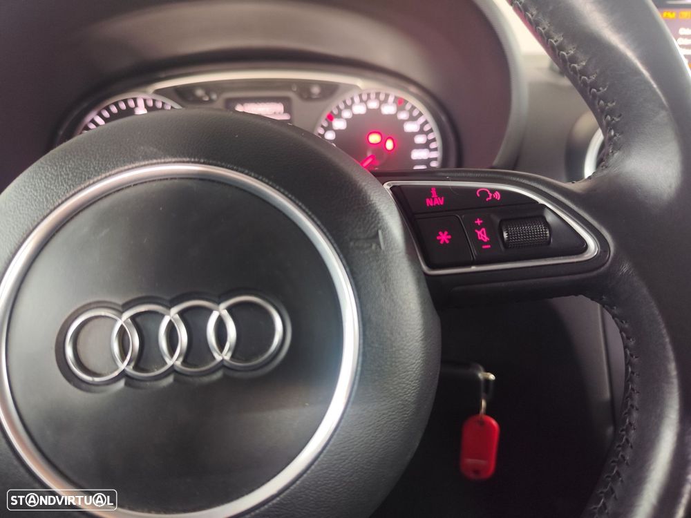 Audi A1 Sportback 1.4 TDI Design - 10