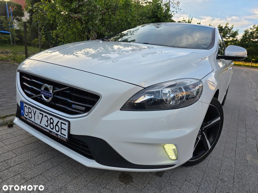 Volvo V40 D4 Drive-E R-Design Momentum - 2