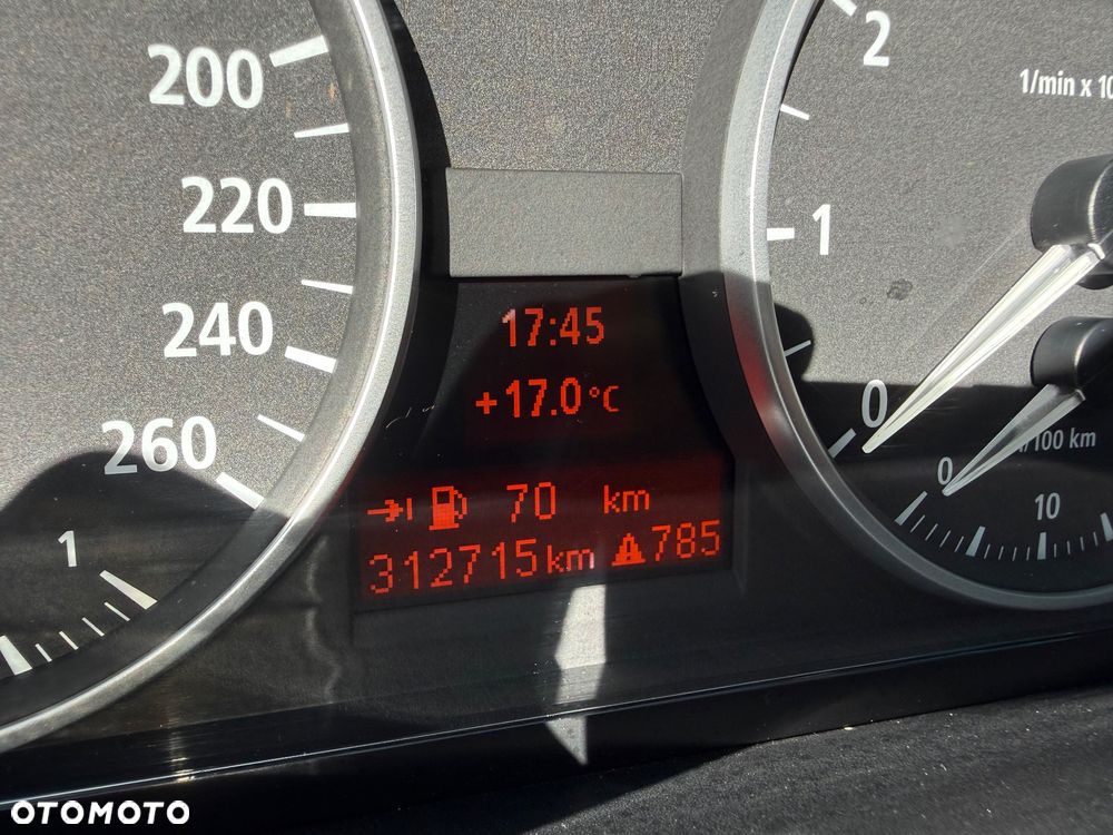 BMW Seria 3 - 16