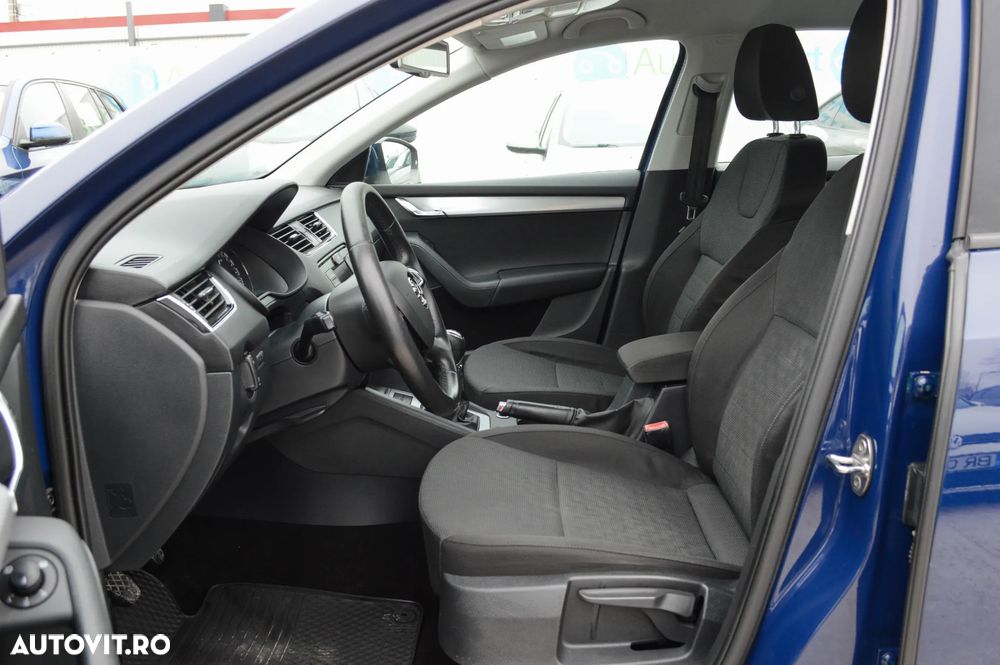 Skoda Octavia 1.6 TDI Ambiente - 22