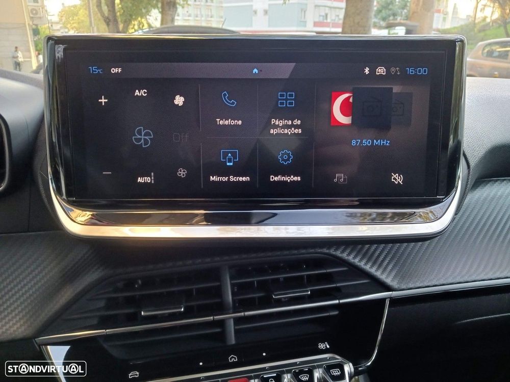 Peugeot 208 1.2 Hybrid Allure e-DCS6 - 15