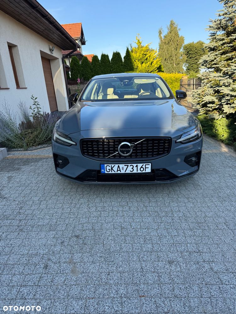 Volvo S60 B5 B Ultimate Dark - 3