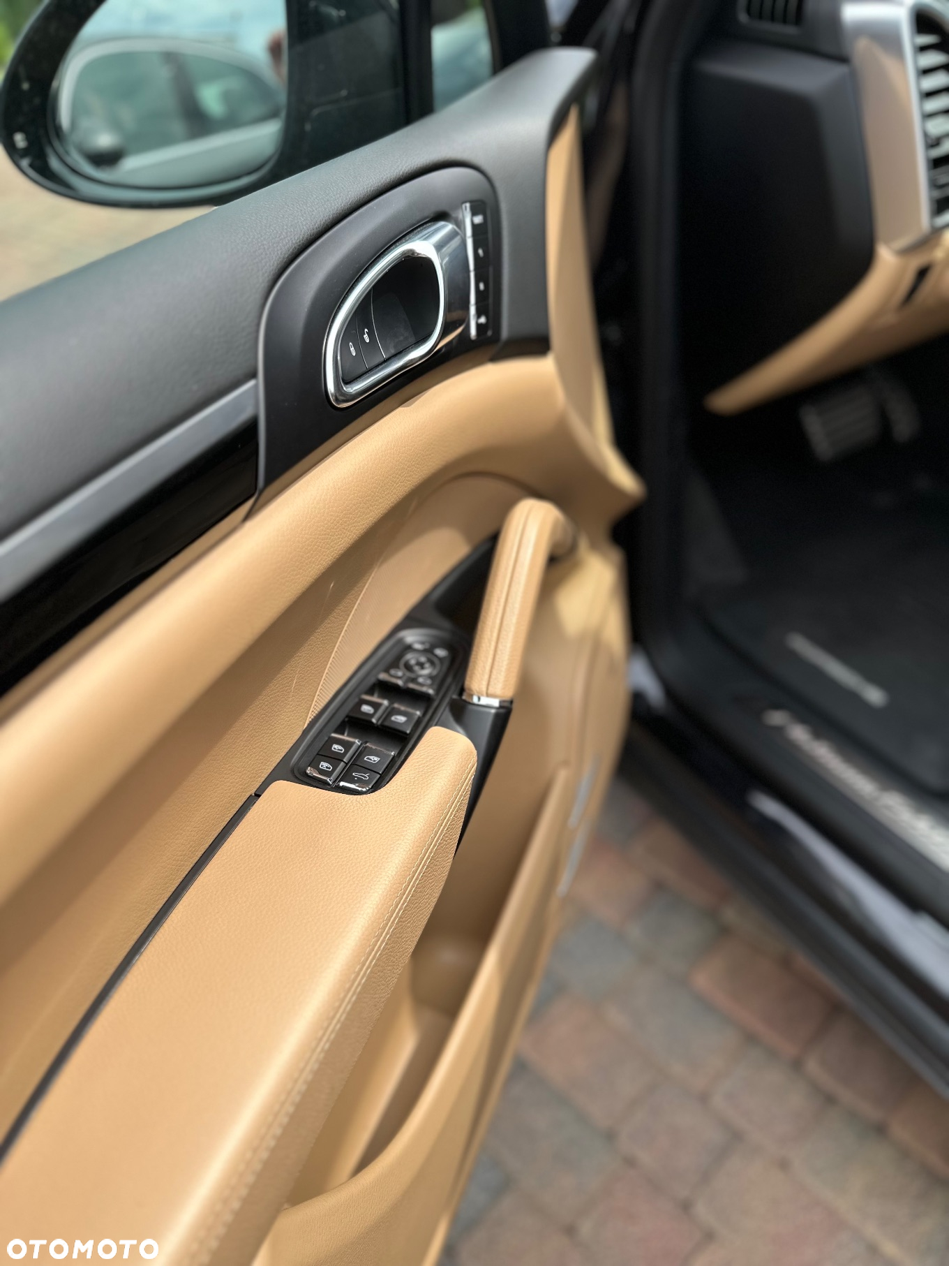 Porsche Cayenne S Diesel Platinum Edition - 13