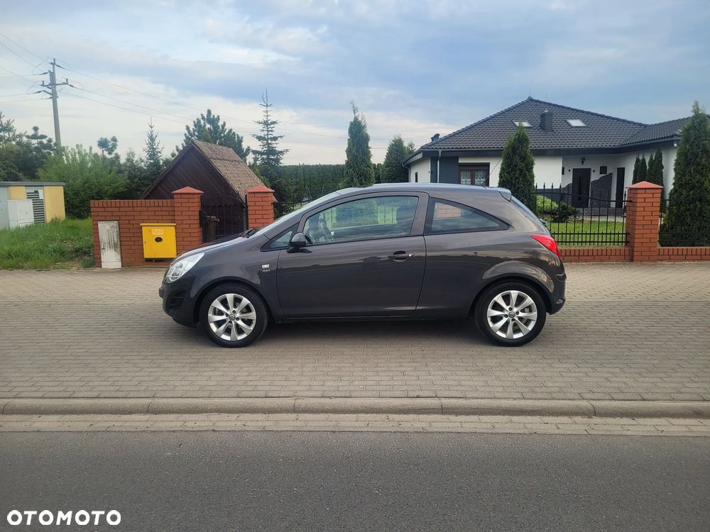 Opel Corsa 1.4 16V Active - 1
