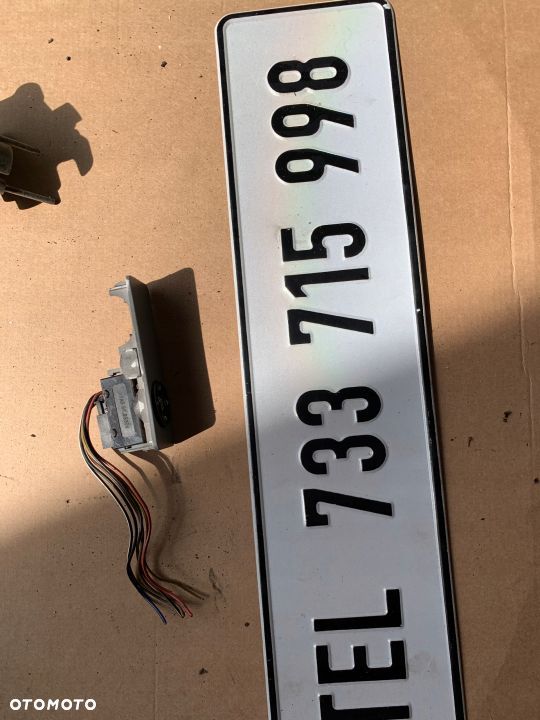 PRZYCISK POMPOWANIA PODUSZKI FOTELA BMW E38 - 1
