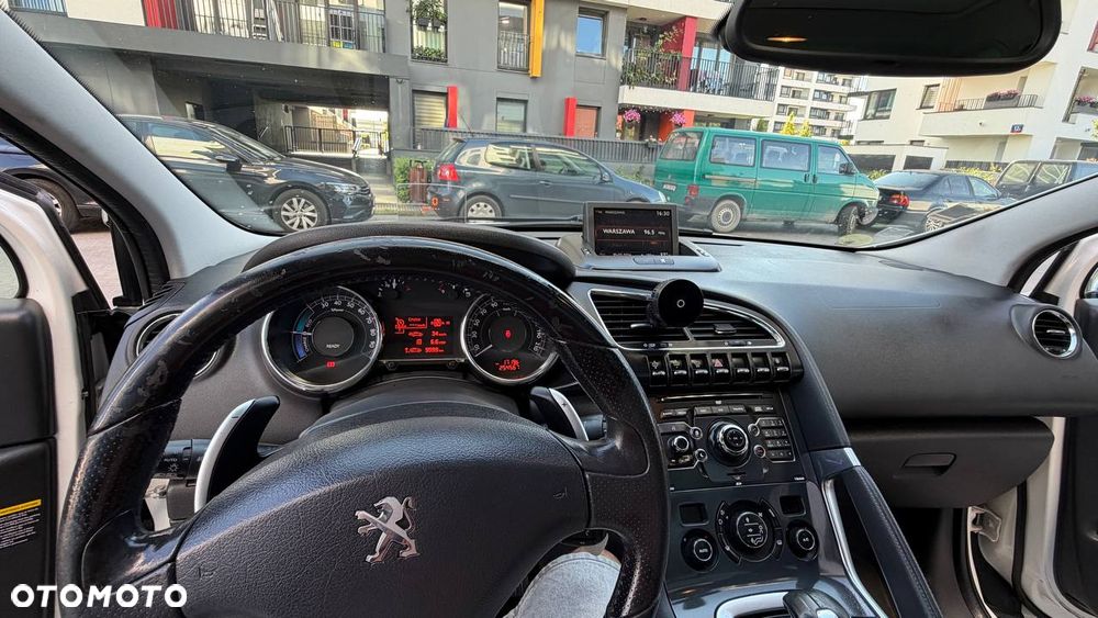 Peugeot 3008 2.0 HDi HYbrid4 - 19