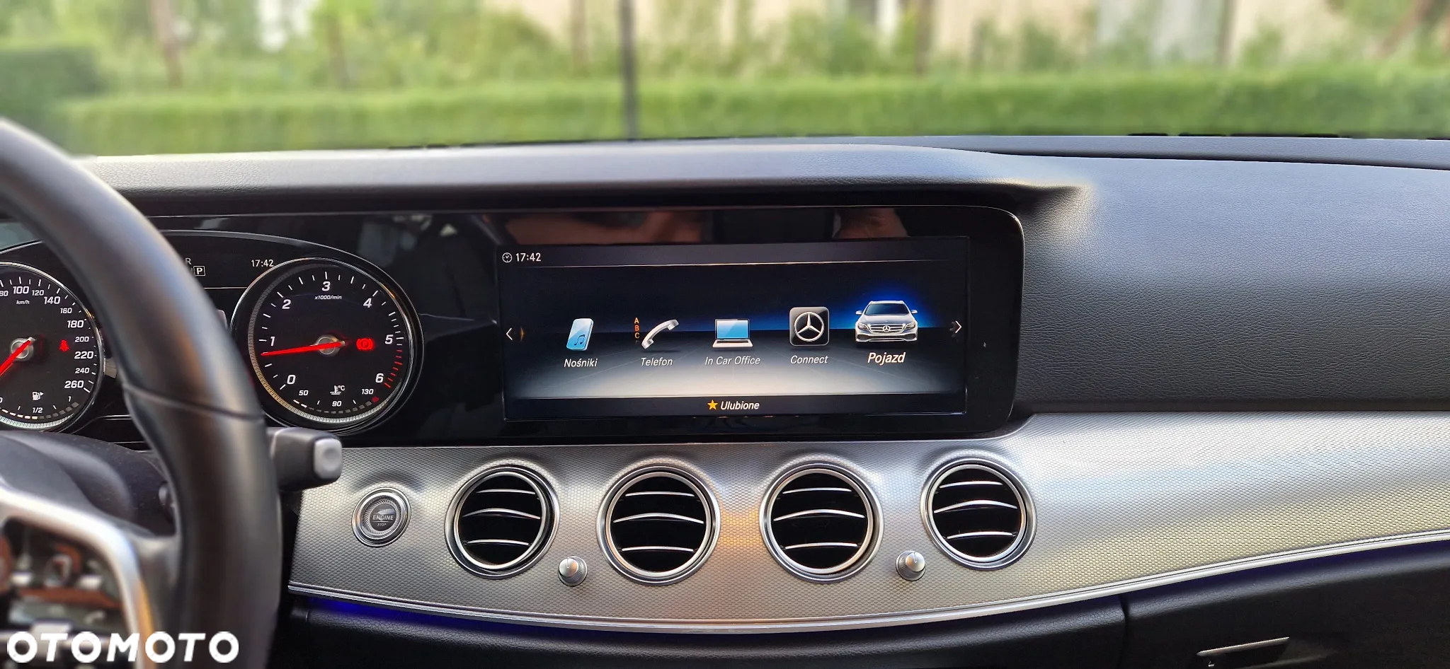 Mercedes-Benz Klasa E 220 d T 9G-TRONIC - 16