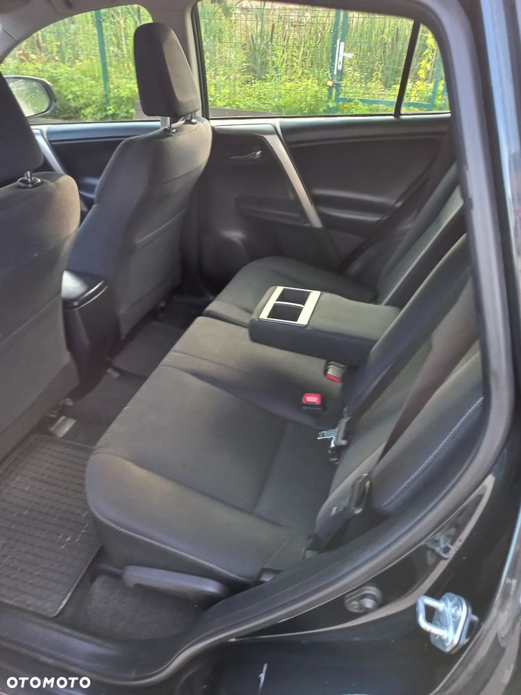 Toyota RAV4 2.0 D-4D Active - 11