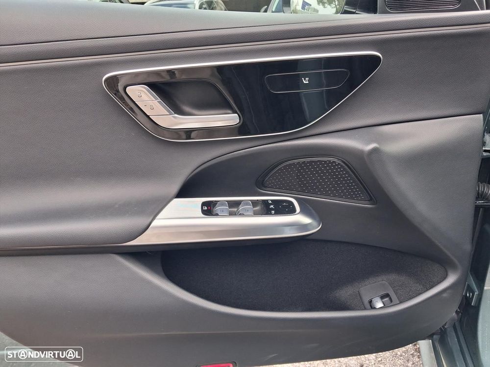 Mercedes-Benz E 300 - 8