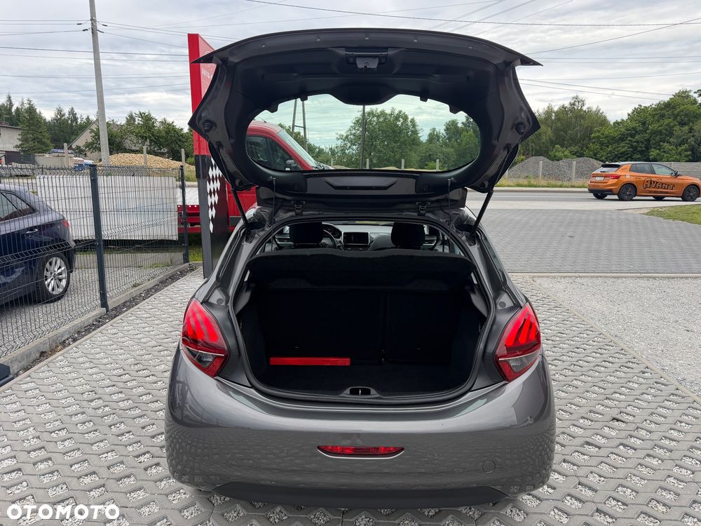 Peugeot 208 1.2 VTi Active Pack - 32