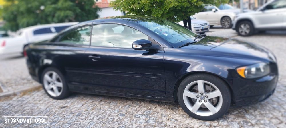 Volvo C70 2.4 D5 Momentum Geartronic - 1