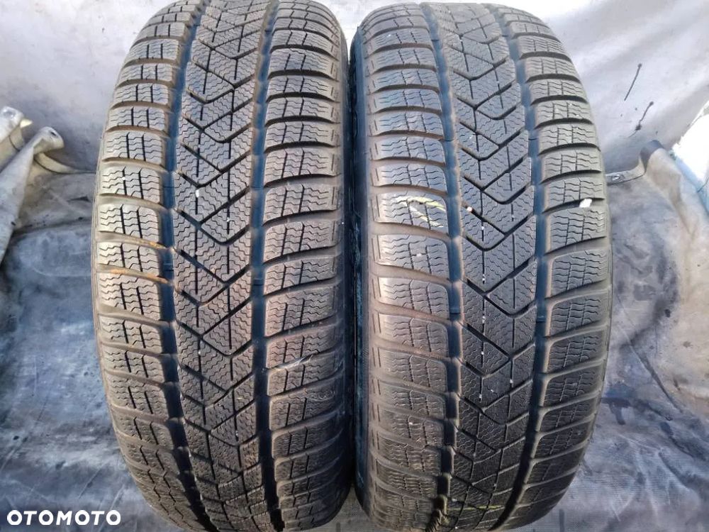 Pirelli Winter Sottozero 3 225/50 R18 95H 2022 7-7.5mm - 1