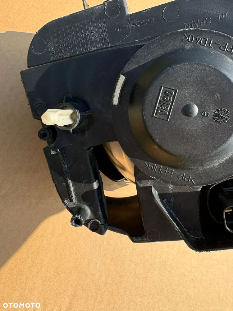 CITROEN C4 CACTUS LIFT LAMPA PRAWY PRZÓD 90156995 - 6