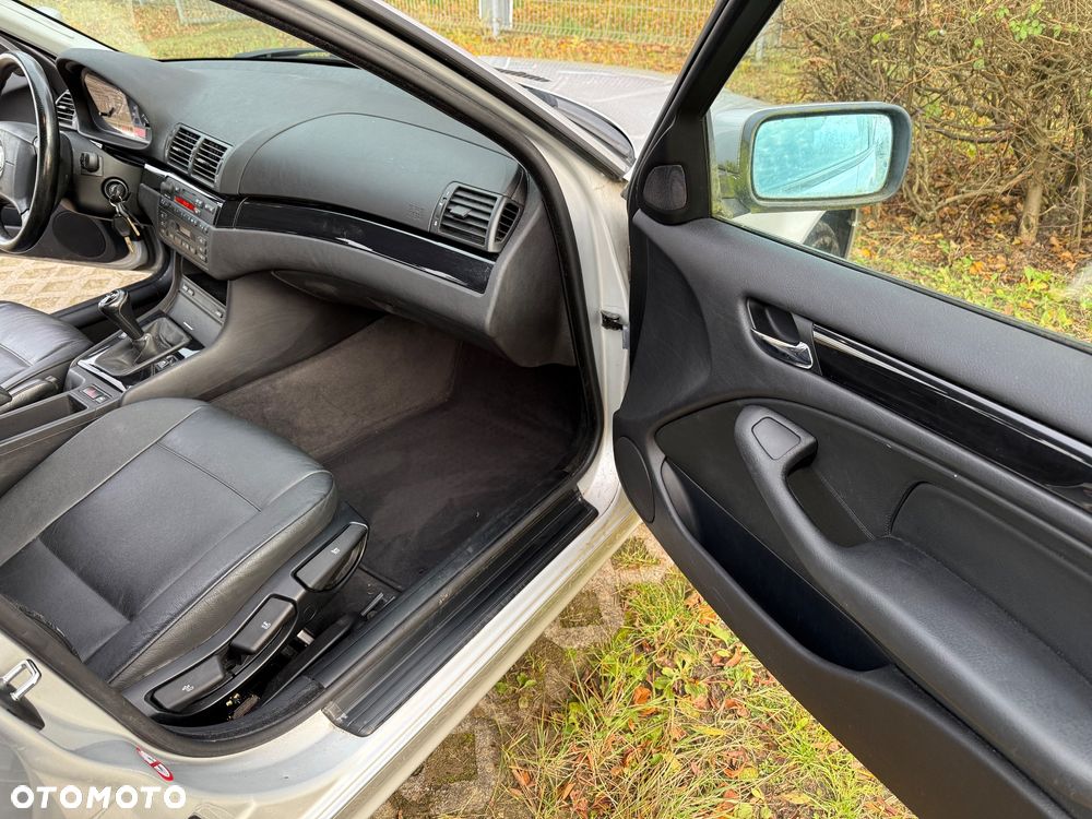 BMW Seria 3 316i - 10