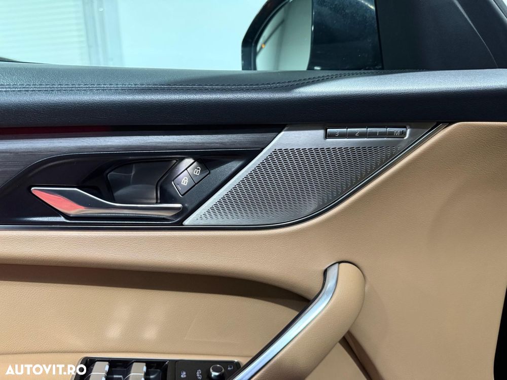 Jaguar F-Pace D200 AWD R-Dynamic HSE - 10