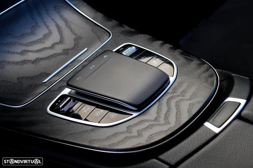 Mercedes-Benz E 220 d AMG Line 7L - 26