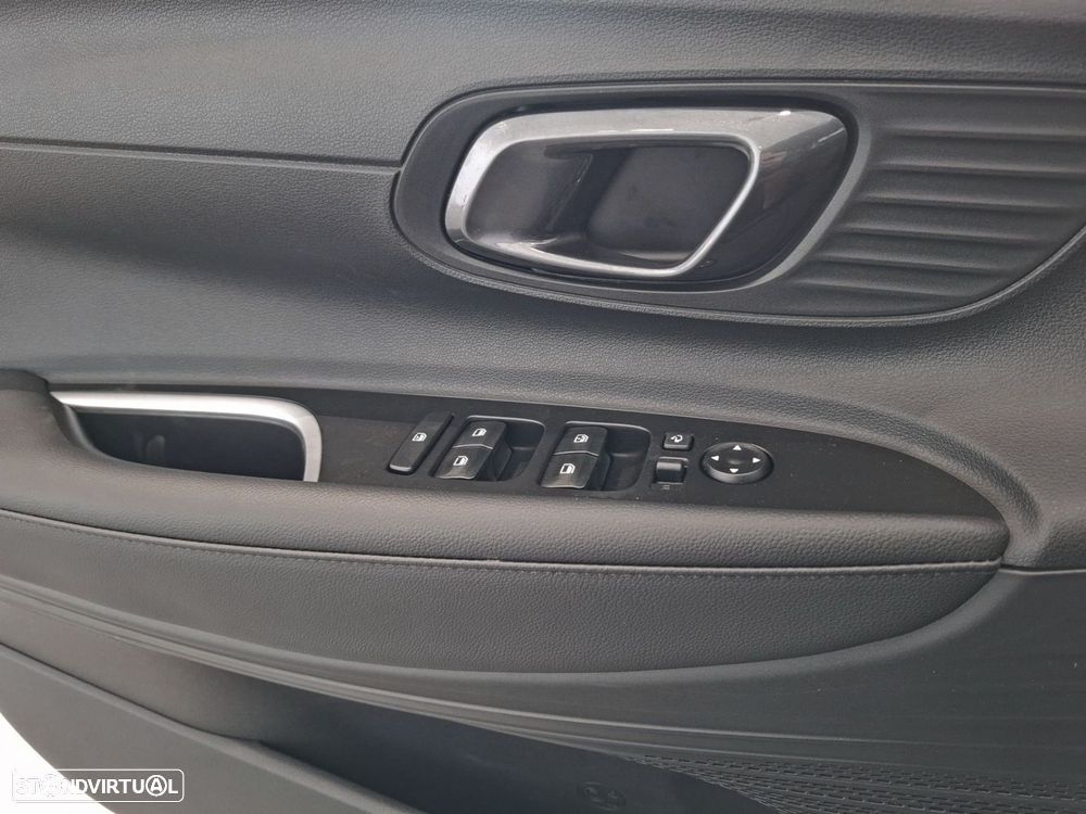 Hyundai Bayon 1.0 T-GDI Premium DCT - 18