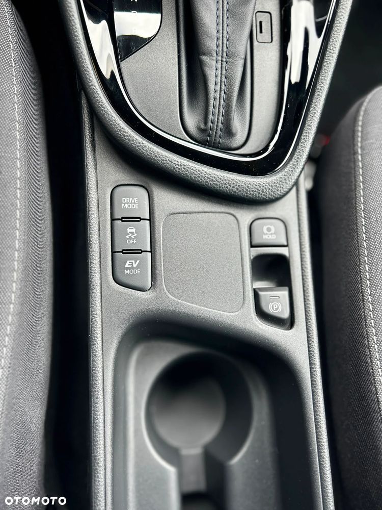 Toyota Yaris Hybrid 1.5 Style - 13