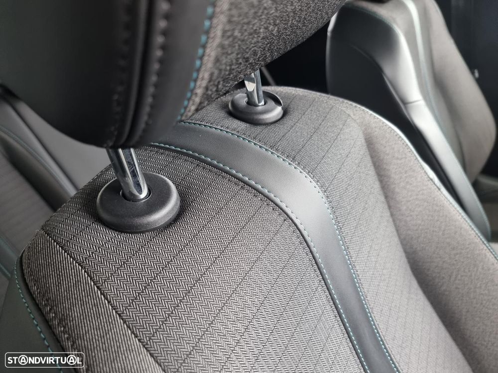 Peugeot 208 1.2 PureTech Allure Pack EAT8 - 47
