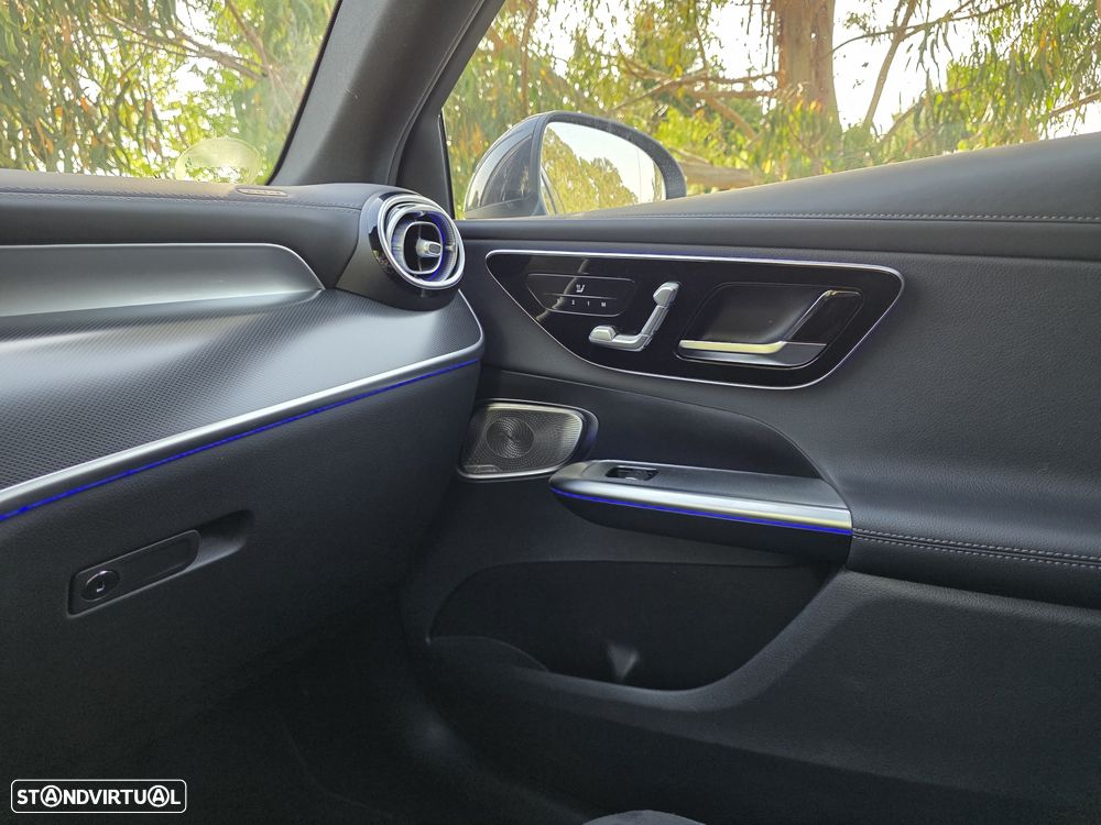Mercedes-Benz GLC 300 de Coupe 4Matic 9G-TRONIC AMG Line - 33