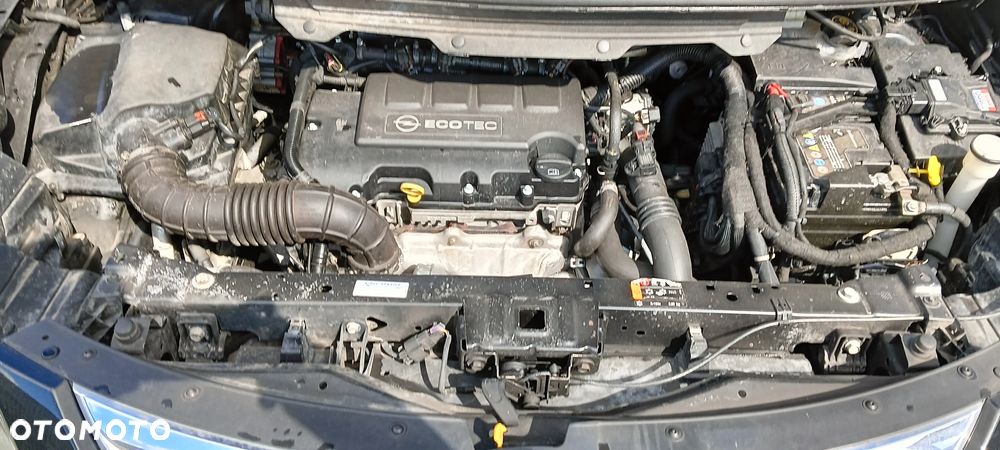 Opel Zafira 1.4 T Cosmo EcoFLEX S&S - 8